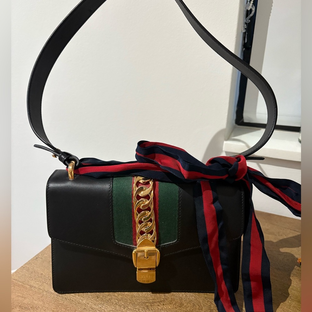 Authentic Gucci Sylvie Purse